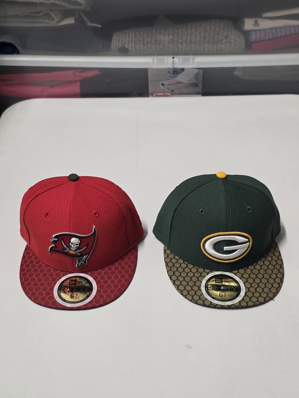 New Era 59FIFTY NFL Fitted Caps Lot of 2 Packers/Buccaneers Size 6 3/4